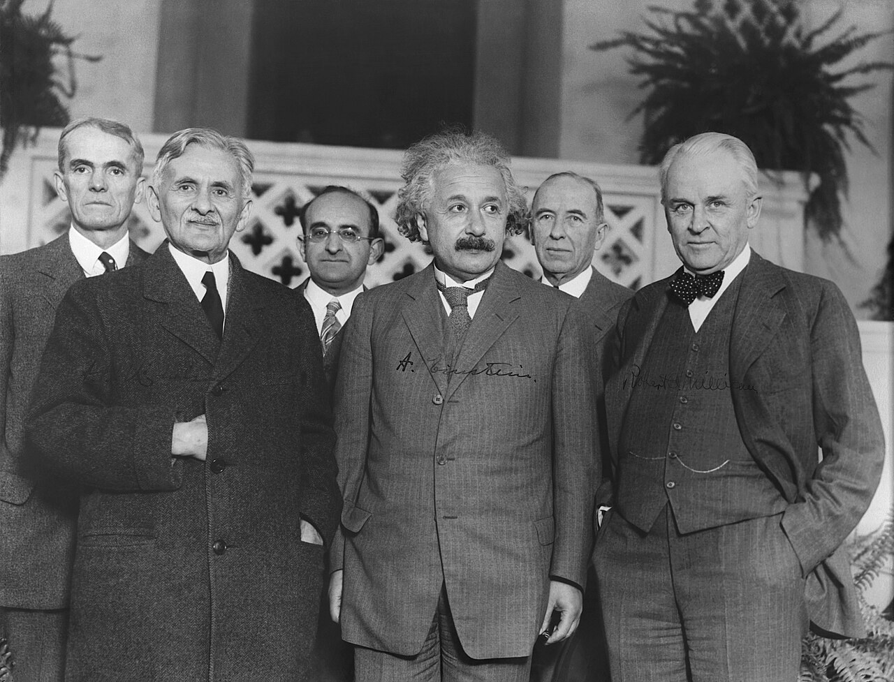 Ismerd fel a híres balkezes zseniket! 2 Albert Einstein portrait