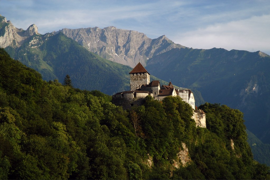 Fedezd fel Európa kevésbé ismert fővárosait! 2 Vaduz Castle