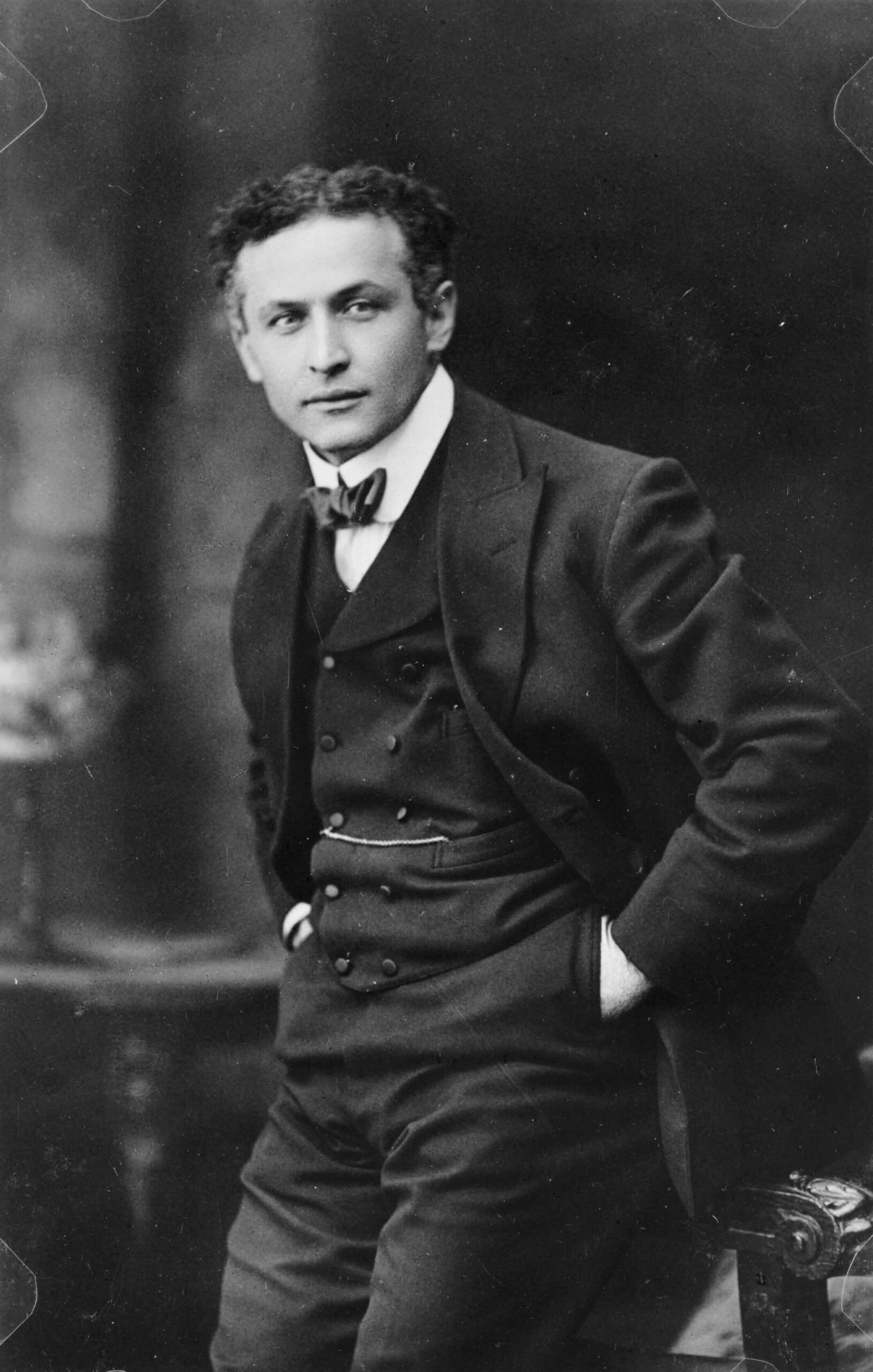 Harry Houdini, a magyar származású bűvész és szabadulóművész