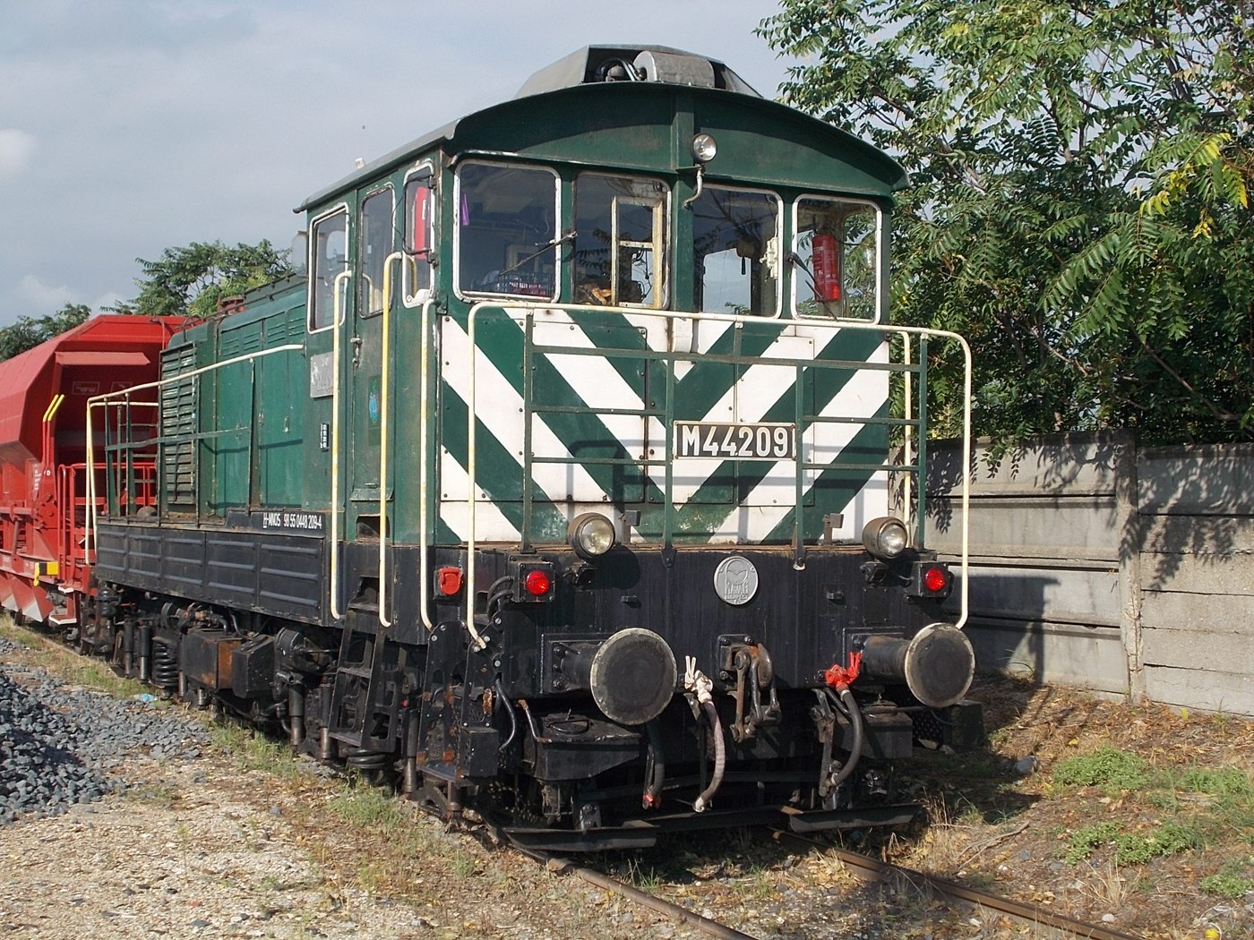 kviz vonatok m44